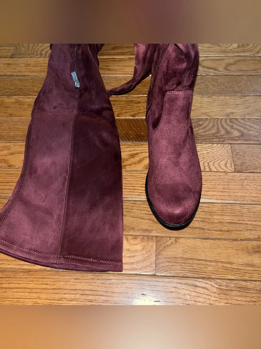 Reaction Kenneth Cole Windy Knee High Boots Burgundy Micro Suede Women’s Size 8